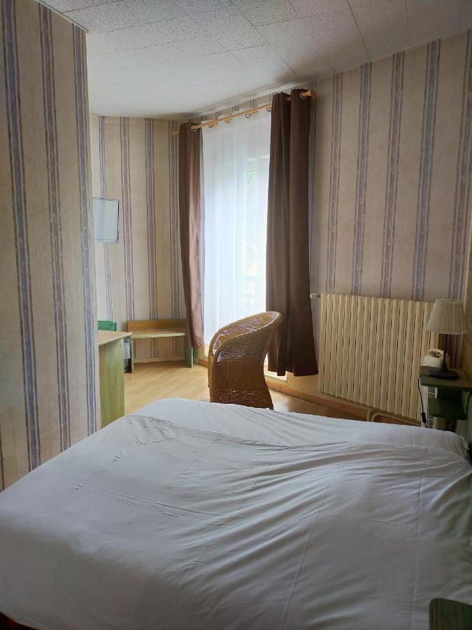 Hotel Les Alpes Allevard Quarto foto